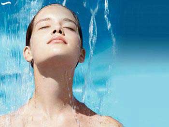 化妆水和爽肤水的区别