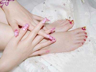 指甲油怎么去掉