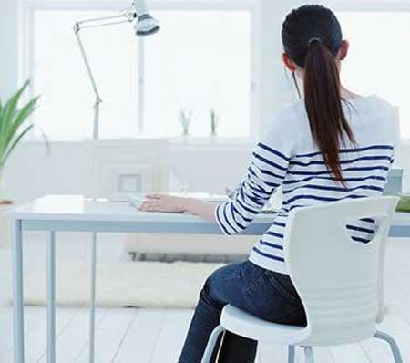 久坐小腹长膘 上班族如何避免脂肪堆积