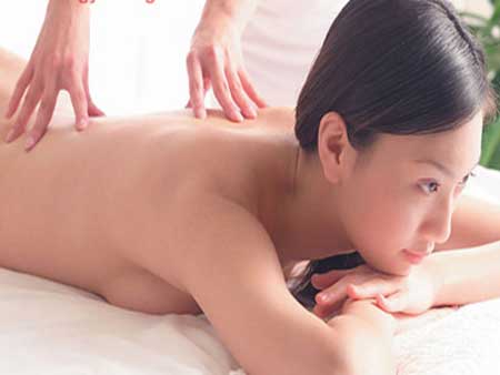 睡前按摩五部位 祛病强身更健康