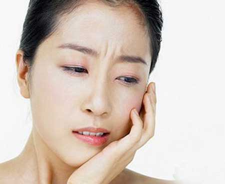 牙痛不就医小心根尖囊肿_按摩三穴位缓解牙痛