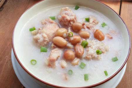 养胃粥：花生核桃芝麻粥的做法