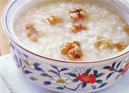 补血粥帮你赶走“黄脸婆”