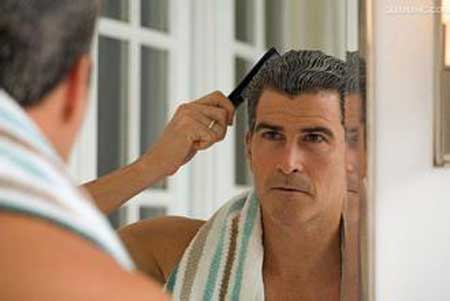 男性睡前做什么事情好