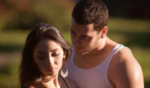 男人发脾气只会令自己更加没自信