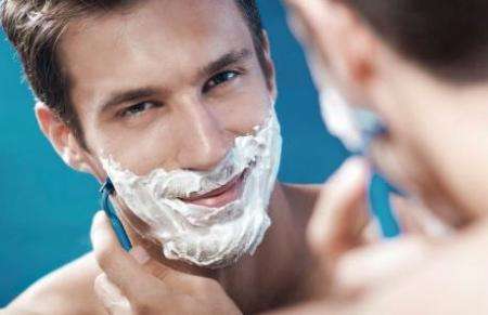 男人怎样刮胡子又干净又舒服？