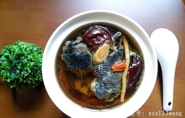 女人冬季补血吃什么最好 三种补血汤来帮忙