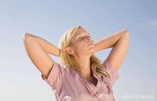 女人晚上睡不着吃什么好 香蕉可以来帮忙