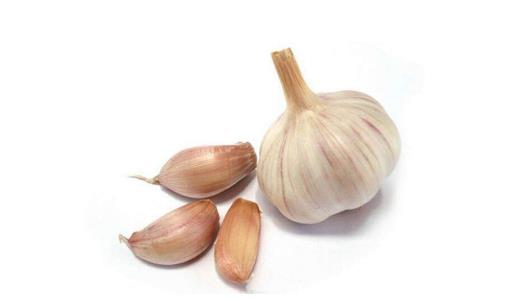 科学吃大蒜帮你预防癌症 捣碎吃有保健作用