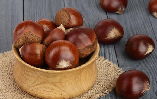 板栗是生吃还是熟吃好,有何禁忌?