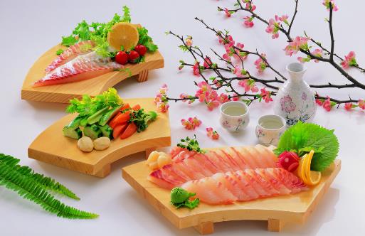 生鱼富含重要营养素 不适合吃生鱼的人群揭秘