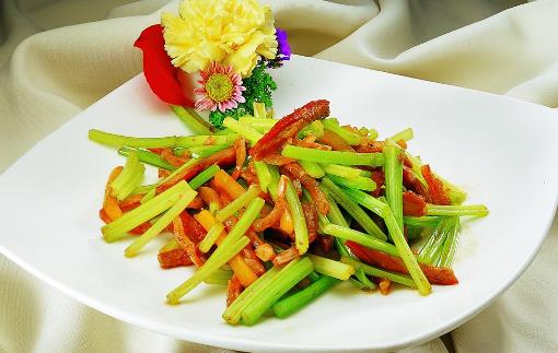 导致月经提前到来的原因 缓解月经提前的食疗方推荐