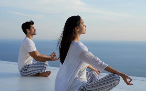 瑜伽入门姿势大推荐 想要练好瑜伽的新手菜鸟看过来