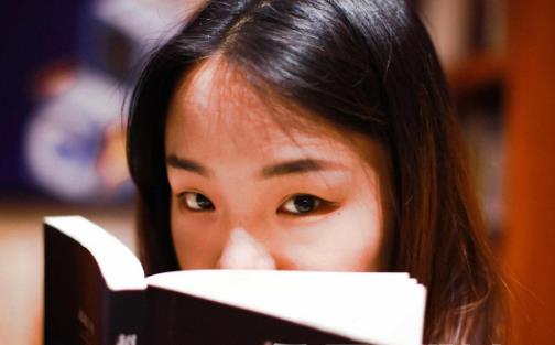 为人处世总是感觉很自卑 教你几招从此自信面对生活