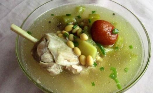 六款既美味又方便的蔬菜汤 多喝这些汤减肥还美颜