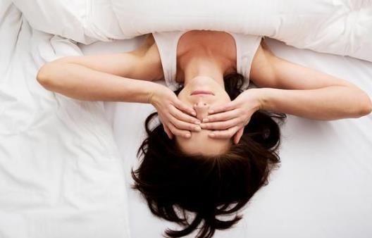 那些被风吹进眼里的异物 为何最后都消失的无影无踪