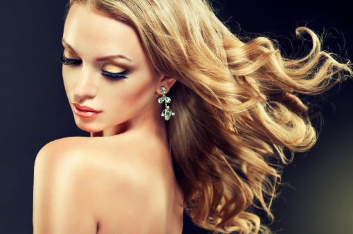 不同部位长痘原因不同 视而不见会加重你的问题