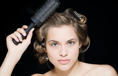 常梳头可促进局部血液循环 梳头时需要掌握的小技巧