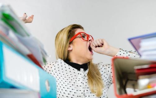 熬夜的危害看完后你还敢不敢熬夜 拯救熬夜族三部曲