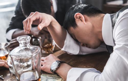 喝酒后做的事不对 小心要了你的命