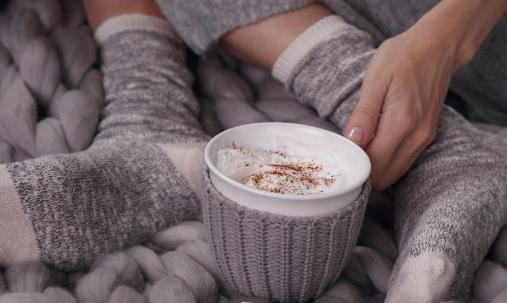 睡觉脚冷或是阳气不足 睡觉脚冷帮你有效缓解