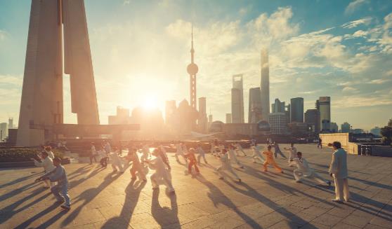 把晨练作为早起第一件事未必好 跟着生物钟最可靠