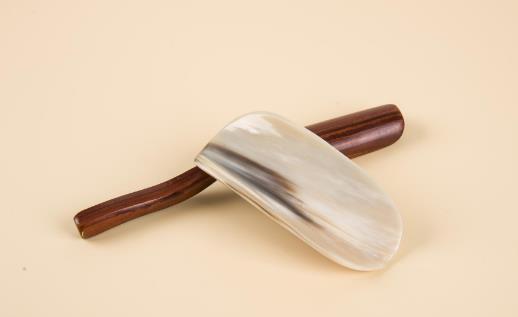 刮痧不适宜刮痧人群多 黄褐斑刮痧疗法教程