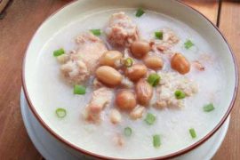 养胃粥：花生核桃芝麻粥的做法
