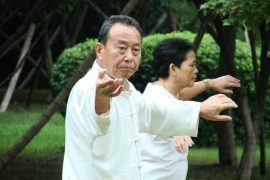 健身气功助你腰部强健