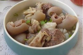 产后头发如稻草，推荐3款补血养发药膳