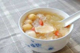 秋冬季节养血润燥的私房药膳方