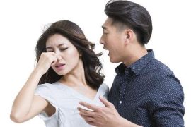 口臭难闻却能预示发生的疾病