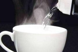 清晨一杯温开水是上佳的选择 空腹选择水有讲究
